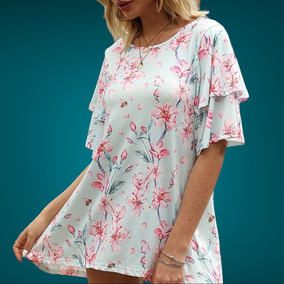Romantic Floral Ruffled Sleeve Top - Picture 1 of 6